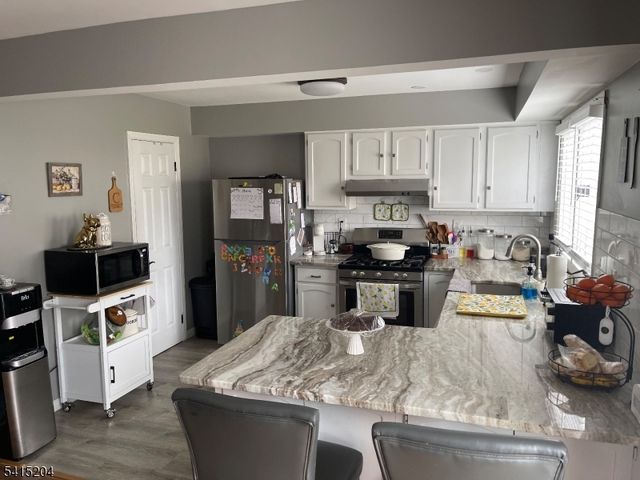 4 Sickle St, Dover Town, NJ 07801