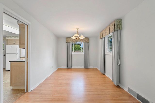 915 TOMMARK STREET, Green Bay, WI 54304