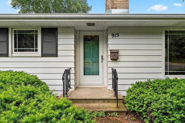 915 TOMMARK STREET, Green Bay, WI 54304