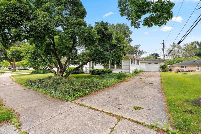 915 TOMMARK STREET, Green Bay, WI 54304