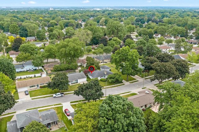 915 TOMMARK STREET, Green Bay, WI 54304