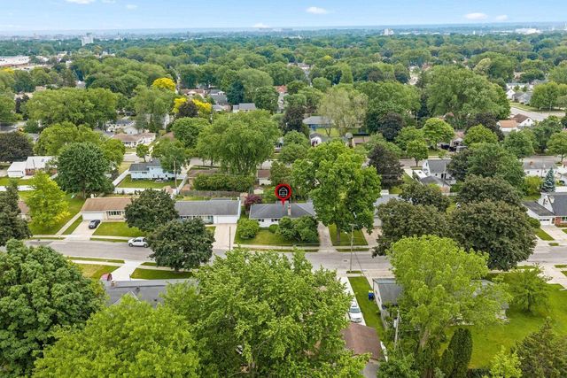 915 TOMMARK STREET, Green Bay, WI 54304