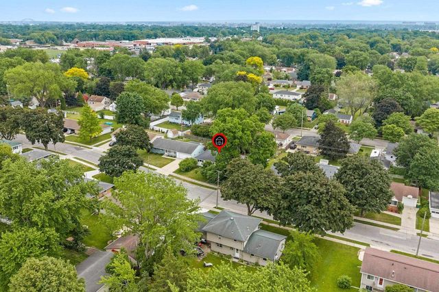 915 TOMMARK STREET, Green Bay, WI 54304