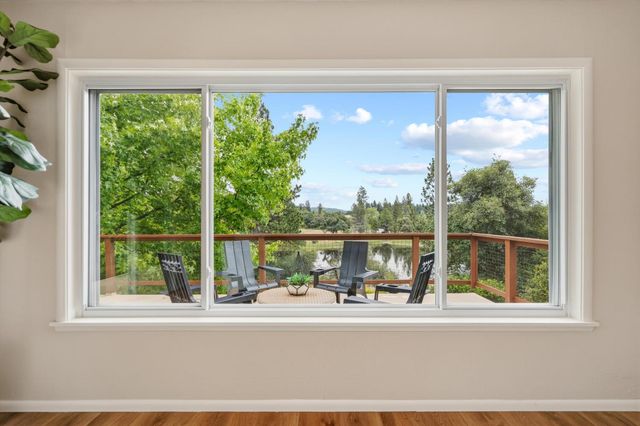 13748 Marin Pl, Grass Valley, CA 95949