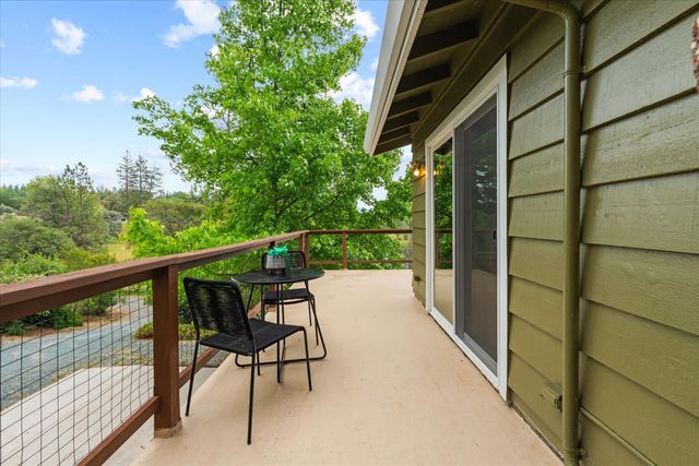 13748 Marin Pl, Grass Valley, CA 95949