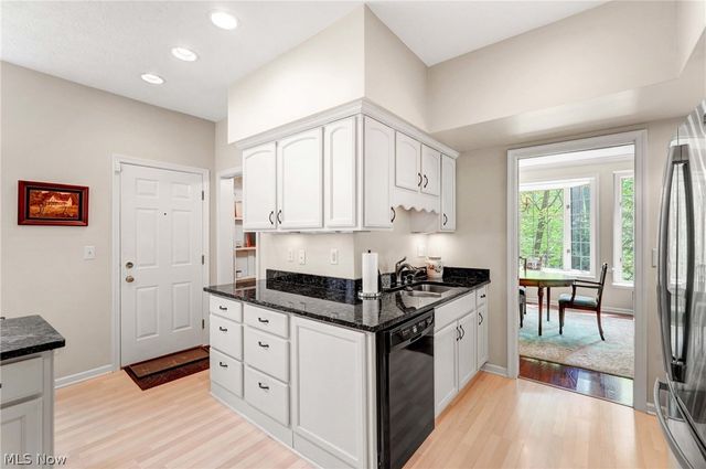 15 Hidden Valley, Rocky River, OH 44116