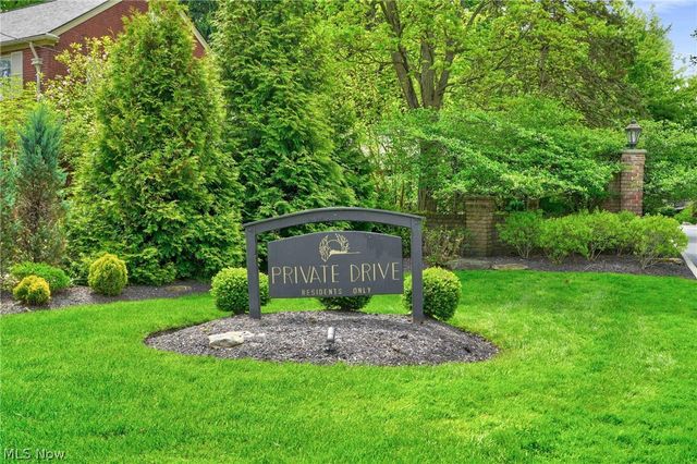15 Hidden Valley, Rocky River, OH 44116