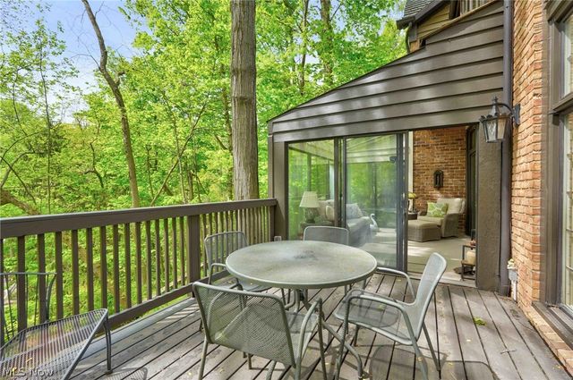 15 Hidden Valley, Rocky River, OH 44116