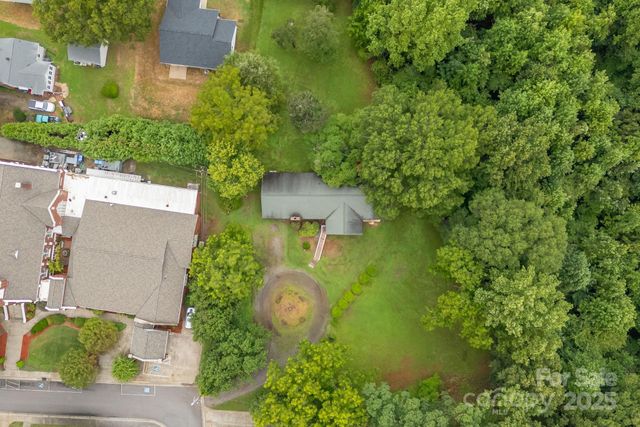 156 Brooks Street, Troutman, NC 28166