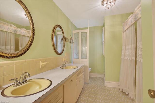 323 Sherwood DR, Suffolk, VA 23434