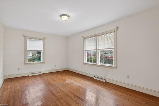 323 Sherwood DR, Suffolk, VA 23434