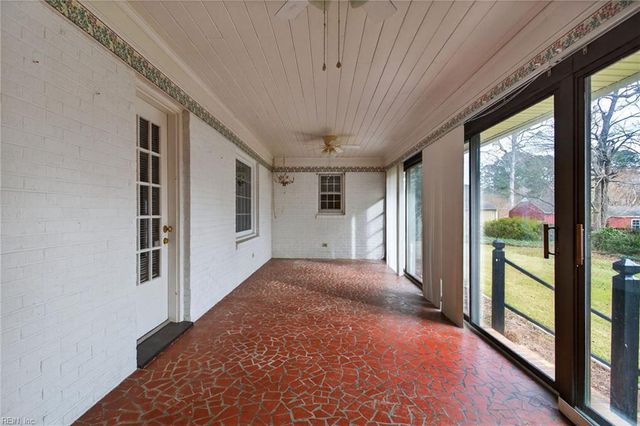 323 Sherwood DR, Suffolk, VA 23434