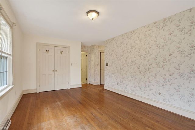 323 Sherwood DR, Suffolk, VA 23434