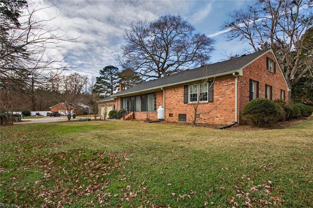 323 Sherwood DR, Suffolk, VA 23434