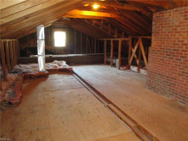 323 Sherwood DR, Suffolk, VA 23434