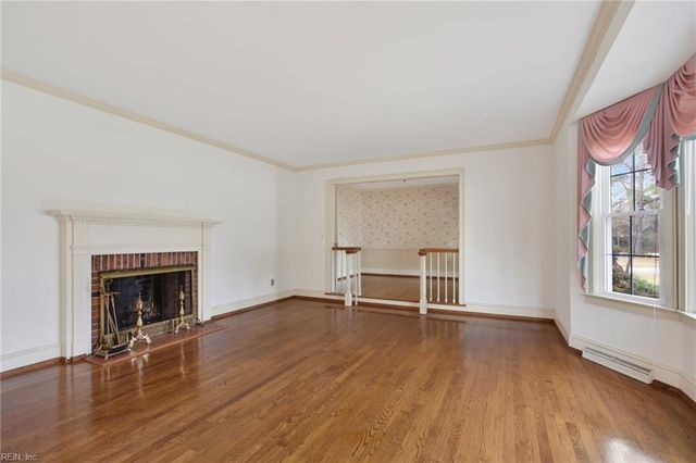 323 Sherwood DR, Suffolk, VA 23434