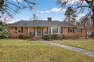 323 Sherwood DR, Suffolk, VA 23434