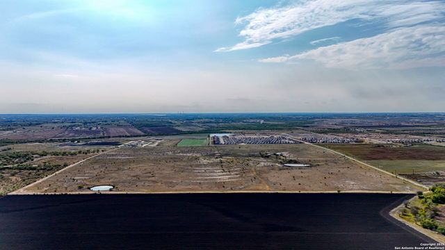 2780 Freudenburg, St Hedwig, TX 78152