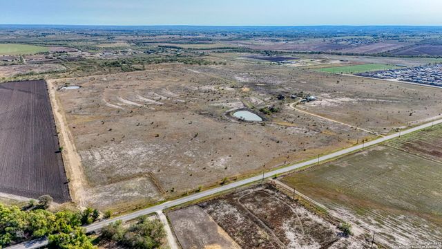 2780 Freudenburg, St Hedwig, TX 78152