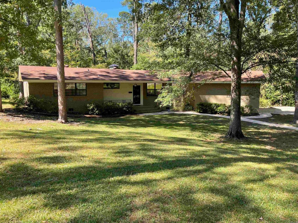 2300 N Madison Avenue, El Dorado, AR 71730