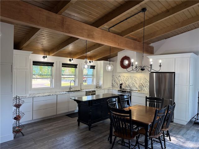 1579 Lakeview Road, Hamburg, NY 14085