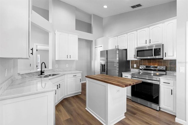 846 GRAND HUGHEY COURT, Apopka, FL 32712