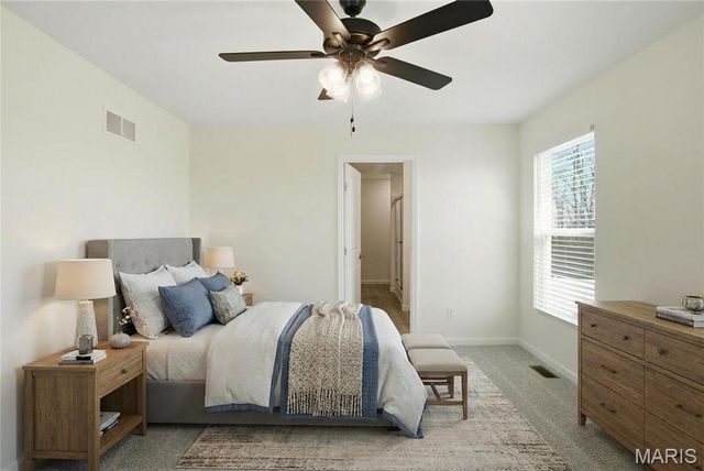 1123 Castle Green Drive, Waterloo, IL 62298