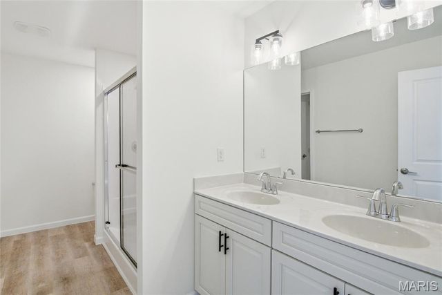 1123 Castle Green Drive, Waterloo, IL 62298