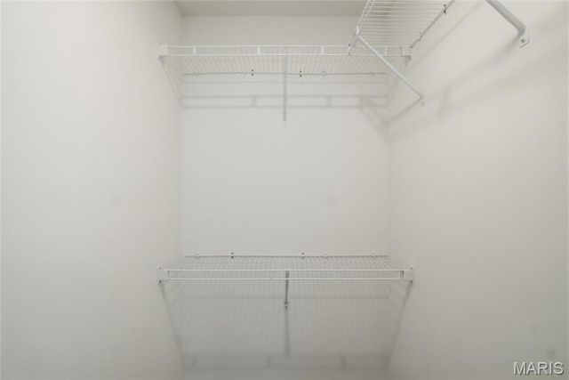 1123 Castle Green Drive, Waterloo, IL 62298