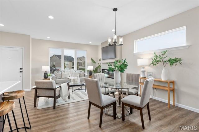 54 Pheasant Ring Drive, St Peters, MO 63376