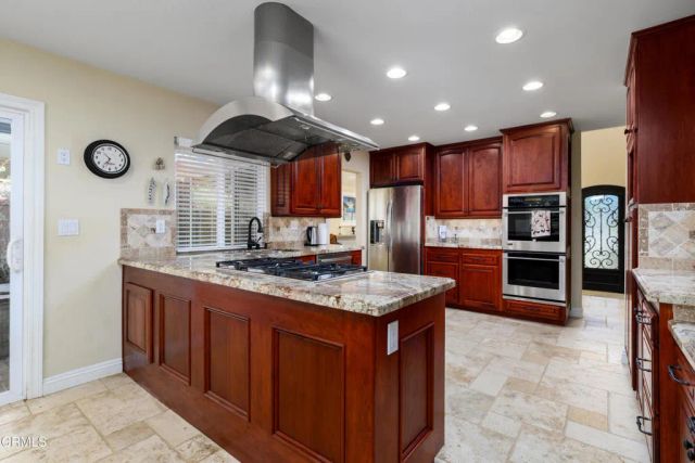 2111 Calaveras Drive, Camarillo, CA 93010