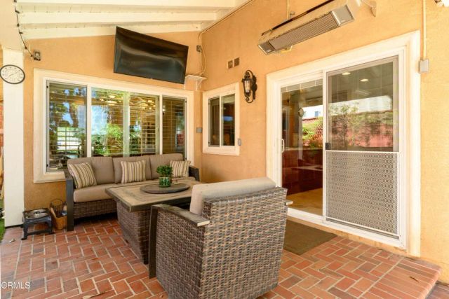 2111 Calaveras Drive, Camarillo, CA 93010