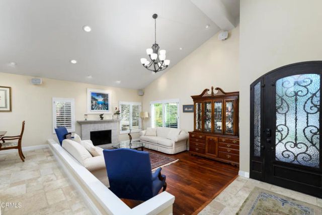 2111 Calaveras Drive, Camarillo, CA 93010