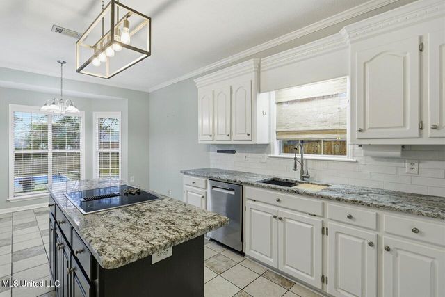 518 Castlewoods Boulevard, Brandon, MS 39047