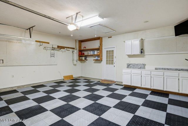 518 Castlewoods Boulevard, Brandon, MS 39047