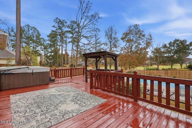 518 Castlewoods Boulevard, Brandon, MS 39047