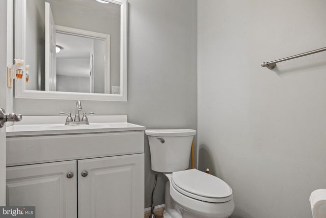 23 HILLTOP LN, Medford, NJ 08055