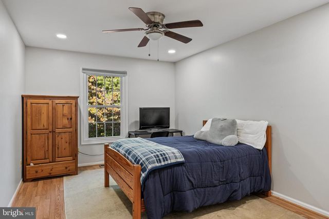 23 HILLTOP LN, Medford, NJ 08055