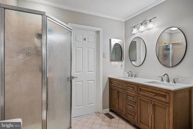 23 HILLTOP LN, Medford, NJ 08055