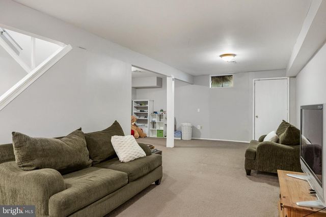 23 HILLTOP LN, Medford, NJ 08055