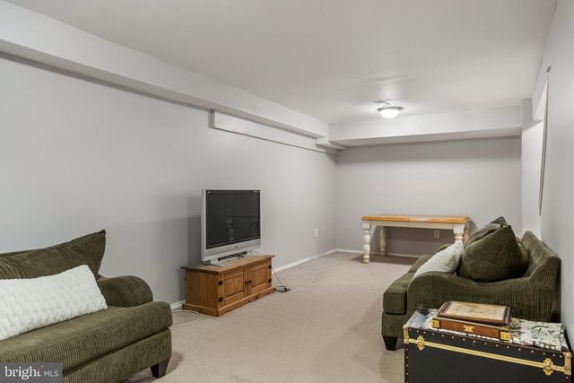 23 HILLTOP LN, Medford, NJ 08055