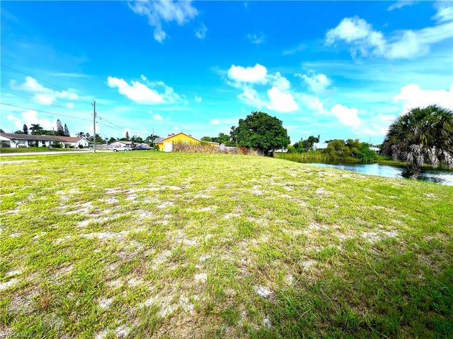 1359 Granada BLVD, Naples, FL 34103