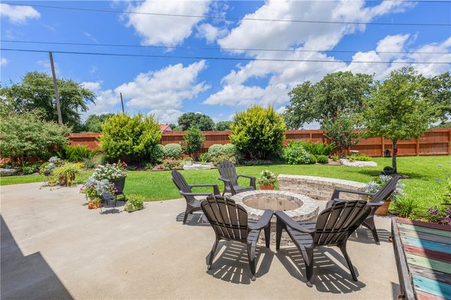 3901 Brownway Court, College Station, TX 77845