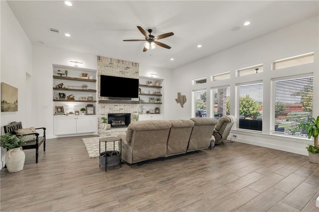 3901 Brownway Court, College Station, TX 77845