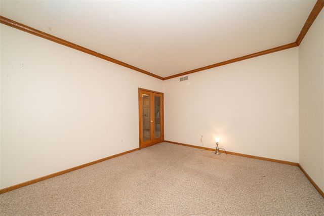 34554 Quaker Valley Road, Farmington Hills, MI 48331
