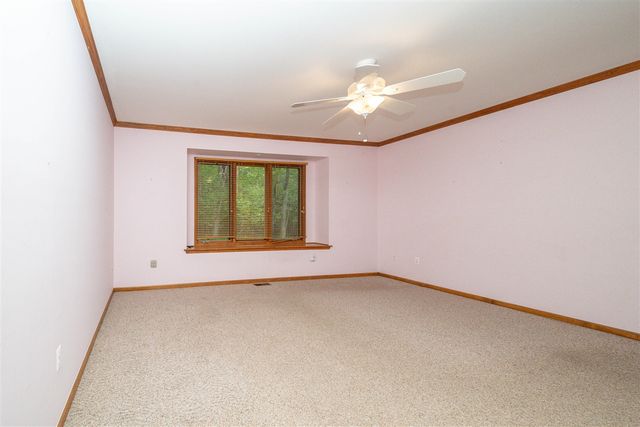 34554 Quaker Valley Road, Farmington Hills, MI 48331