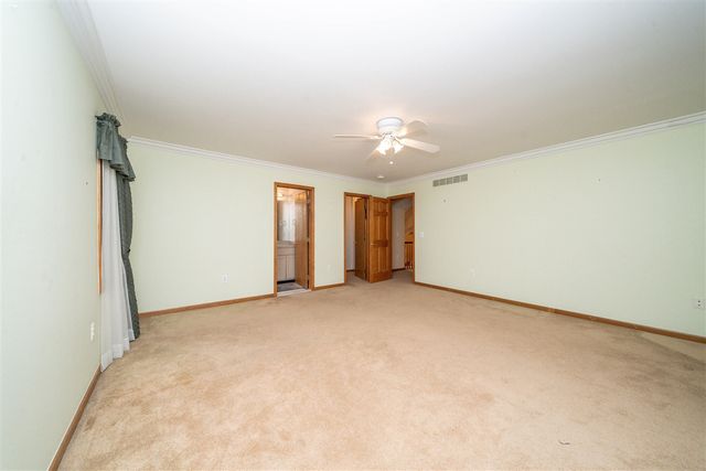 34554 Quaker Valley Road, Farmington Hills, MI 48331