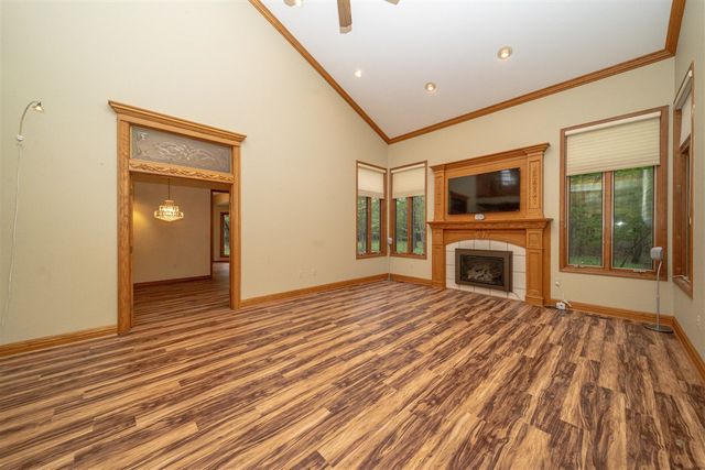 34554 Quaker Valley Road, Farmington Hills, MI 48331