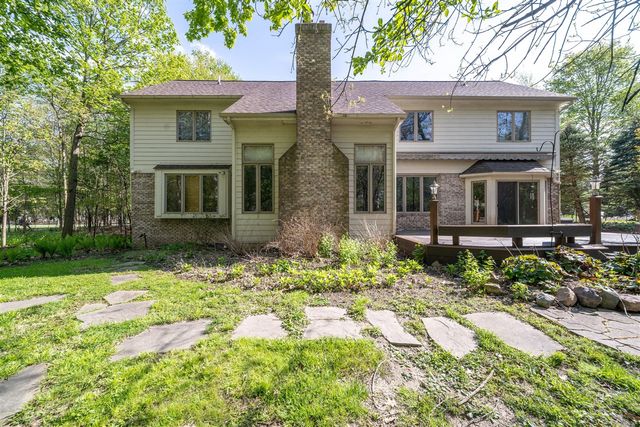 34554 Quaker Valley Road, Farmington Hills, MI 48331