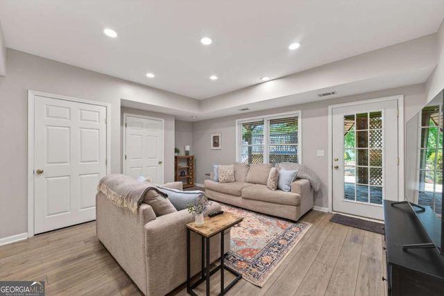 134 Ardsley Run, Canton, GA 30115